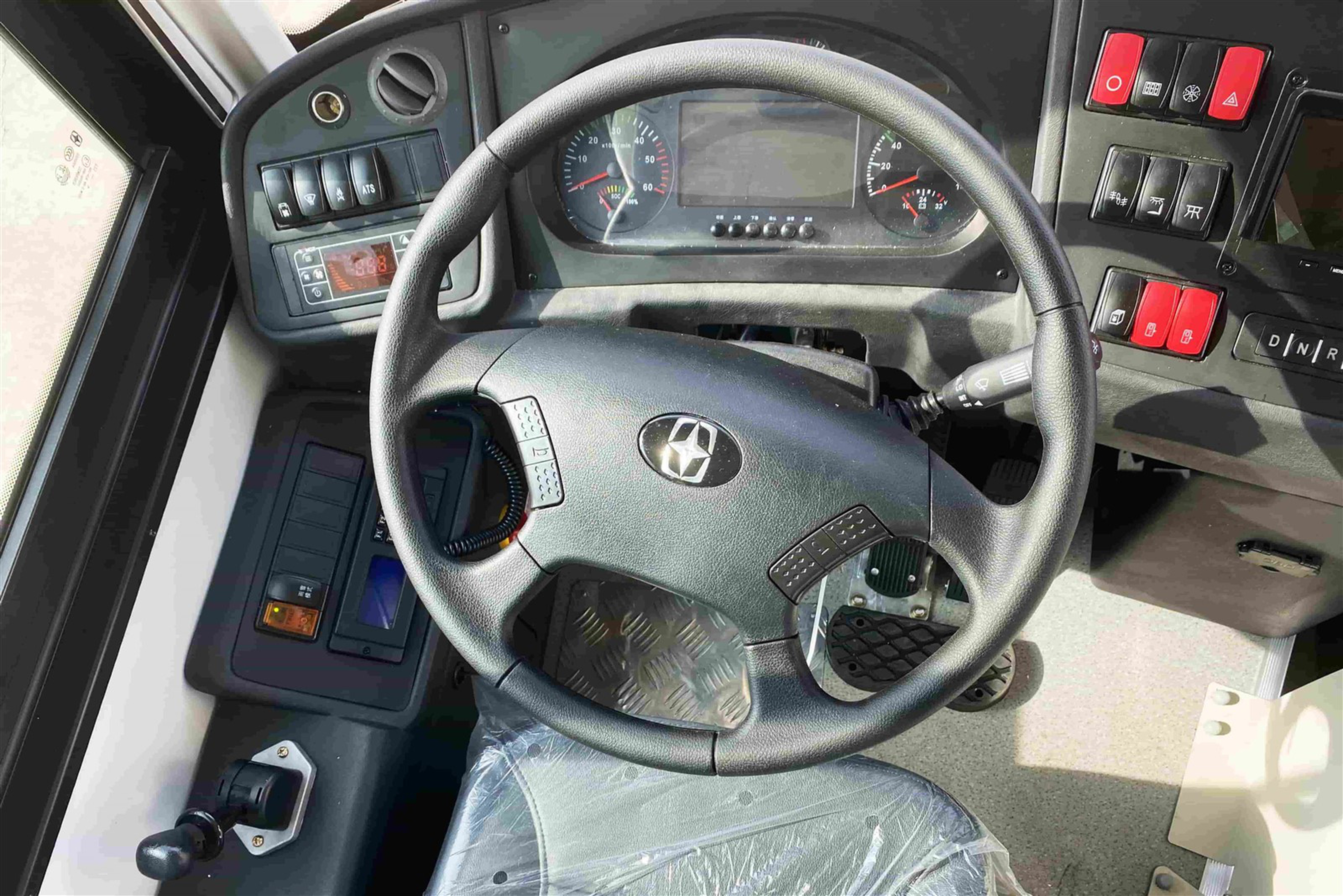 JS6960GHCP Nature Gas City Bus JS6960GHCP Nature Gas City Bus